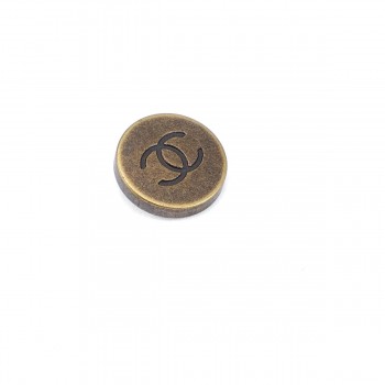 24 mm - 39 L  Shank Button With Logo  E 1136