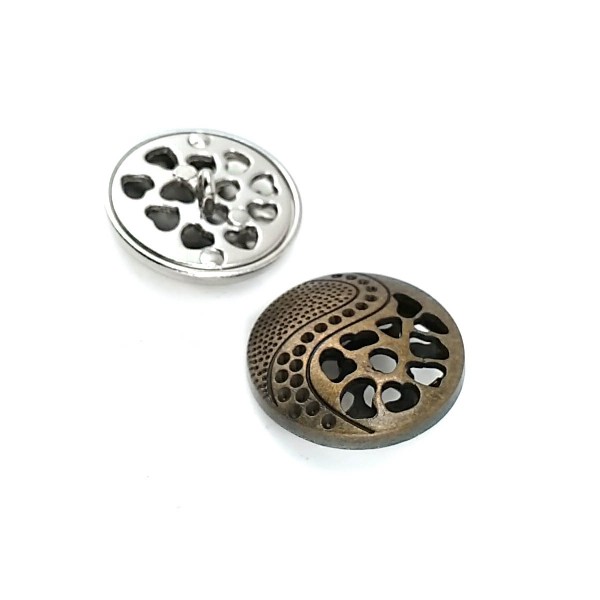 Patterned large size 30 mm metal button E 1527