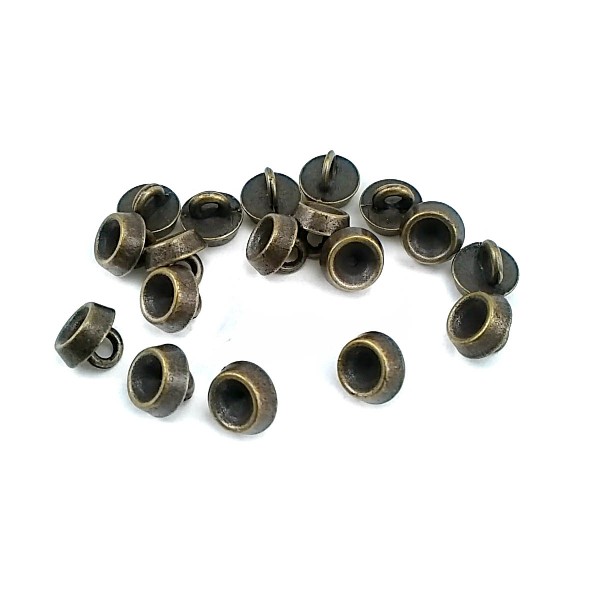 Dört delikli dikme metal düğme 25 mm E 460