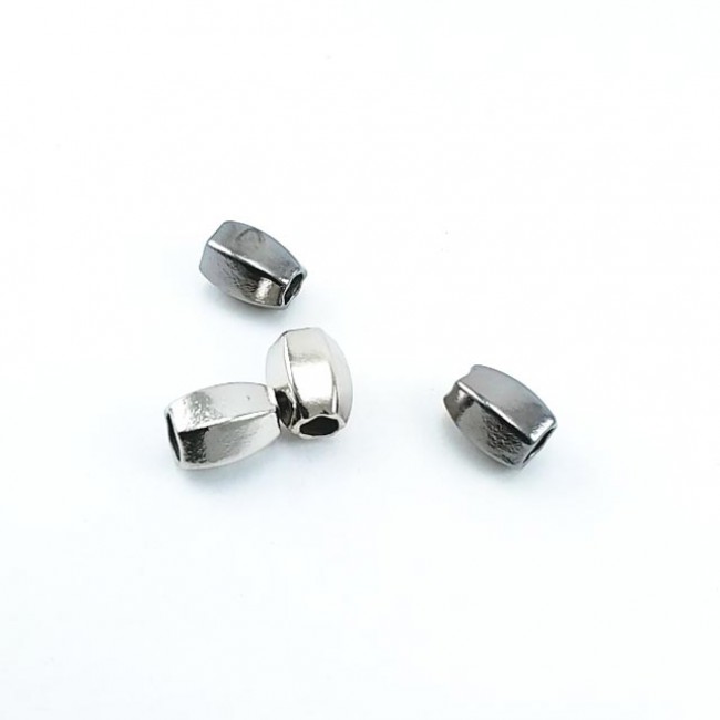 Bağ ucu metal çap 5 mm boy 12 mm E 139 Bağ ucu metal çap 5 mm boy 12 mm E 139