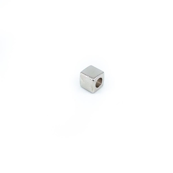 5 mm Diameter Cord End Cube Shape Tie E 1804