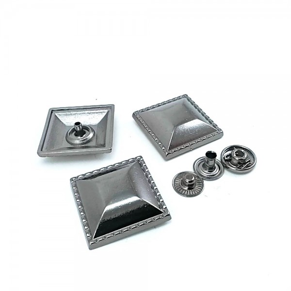 25 x 25 mm Square Snap Fasteners Button with Pyramid Design B 76