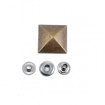 24x24 mm Metal Pyramid snap button E 1696