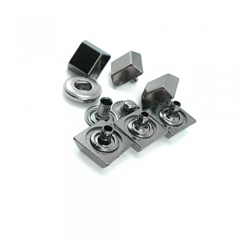 11 x 11 mm Kare şekil metal çıt çıt düğme E 1709