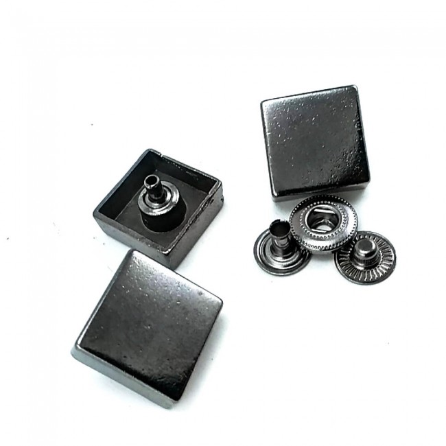 18 x 18 mm Kare metal çıt çıt düğme E 1748 18 x 18 mm Kare metal çıt çıt düğme E 1748