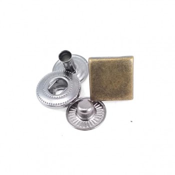 11 x 11 mm Çıtçıt Düğme Kare Çıtçıt Düğme E 221