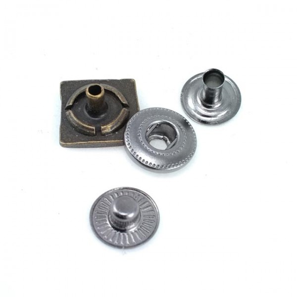 17 x 17 mm Snap Fasteners Button Square Design E 232