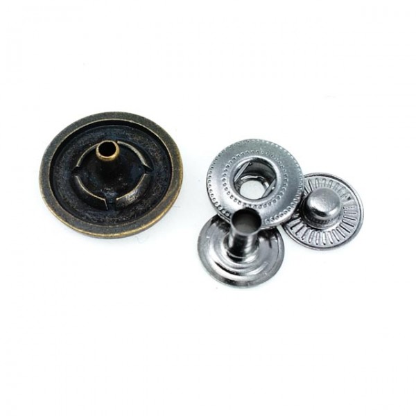 17 mm - 28 L  Enamelled Metal Snap Fateners Button E 439