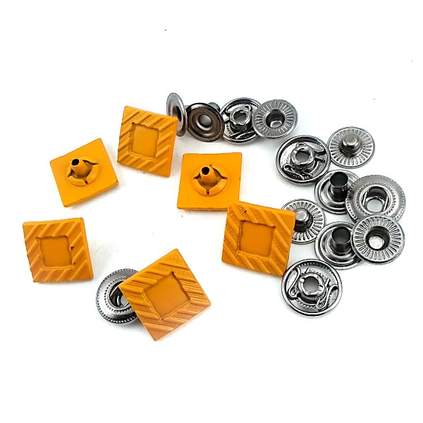 14 x 14 mm Mineli ve Boyalı Kare Çıtçıt Düğme Metal E 618 MN