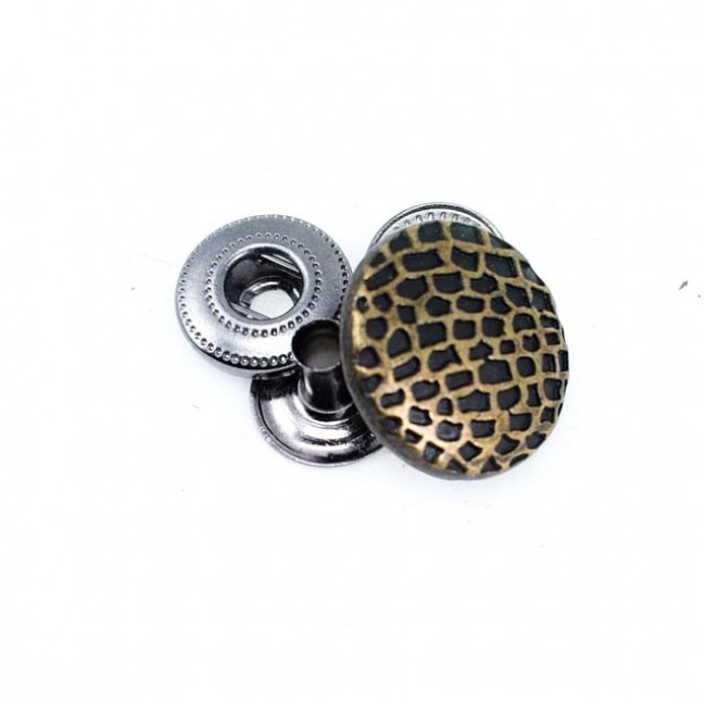 17 mm Metal çıt çıt düğme nokta desenli E 769 17 mm Metal çıt çıt düğme nokta desenli E 769