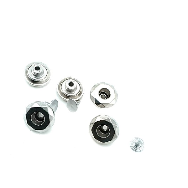 17 mm 27 L Diamond Design Snap Button E 1844