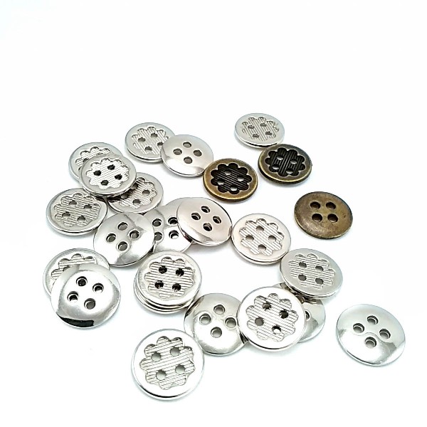 Metal button post four holes 15 mm - size 24 E 1278