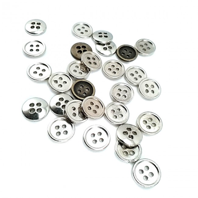 11 mm - 18 boy Sade Dört Delikli Metal Düğme E 1426 11 mm - 18 boy Sade Dört Delikli Metal Düğme E 1426
