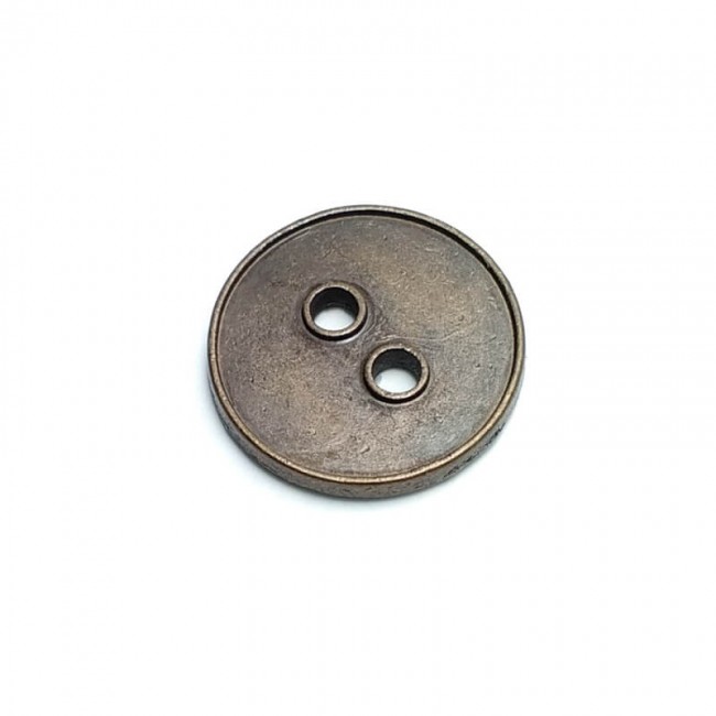 18 mm - 28 boy Sade iki delikli metal düğme E 1547 18 mm - 28 boy Sade iki delikli metal düğme E 1547