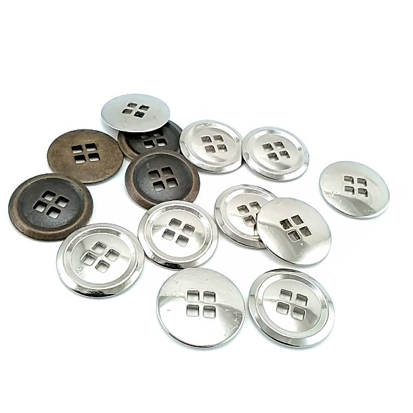 Four-hole perforated metal button 23 mm E 1861