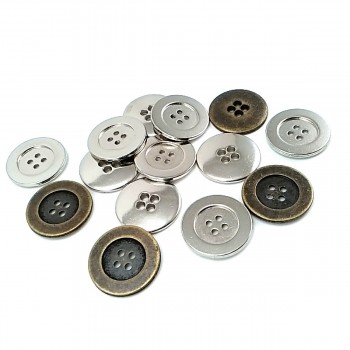 20 mm -  35 boy Dört Delikli Metal Düğme E 828