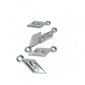 24 mm x 7 mm Patterned Zipper Puller E 108