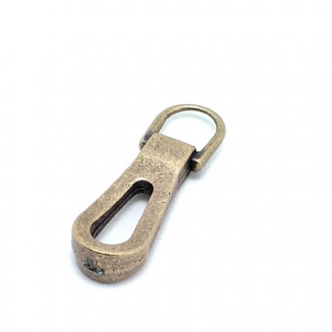 Metal fermuar elciği - sade tasarım 40 mm E 1927 Metal fermuar elciği - sade tasarım 40 mm E 1927