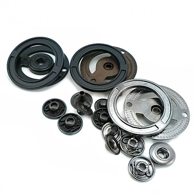 Yuvarlak 33 mm çift parça çıt çıt düğme B 113 Yuvarlak 33 mm çift parça çıt çıt düğme B 113