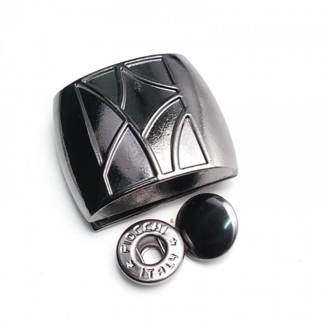 Çift parça kare çıt çıt düğme 30 mm E 1794 Çift parça kare çıt çıt düğme 30 mm E 1794