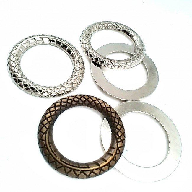 30 mm Yılan Sırtı Desenli Metal Halka Toka E 357 30 mm Yılan Sırtı Desenli Metal Halka Toka E 357