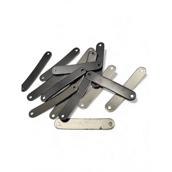 oval cornered, curved metal plate 29.2 mm x 5.3 mm E 2222