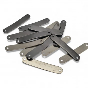 oval cornered, curved metal plate 29.2 mm x 5.3 mm E 2222