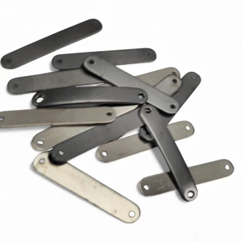 oval cornered, curved metal plate 29.2 mm x 5.3 mm E 2222