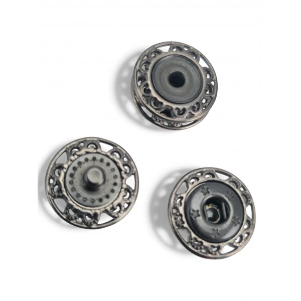 24.7 mm carved flower – baroque curl pattern snap fastener E 2229