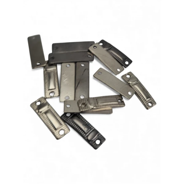 Serrated Frame Metal Connection Plate – 2 Hole Metal Plate 21.5 mm x 6.4 mm E 2292