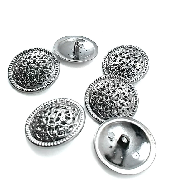 Desenli Metal Ayaklı Düğme 28 mm B 39 Desenli Metal Ayaklı Düğme 28 mm B 39