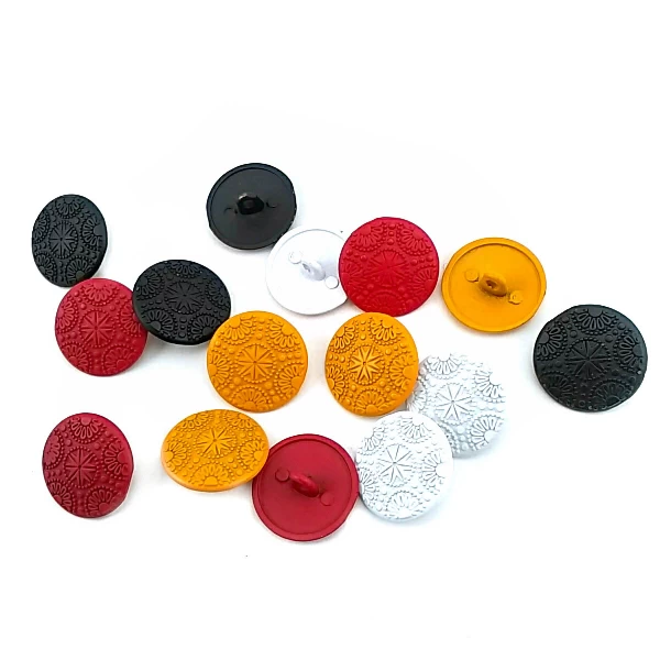 20 mm - 32 boy Motif Desenli Alttan Dikme Metal Düğme Özel Kaplama E 115 G