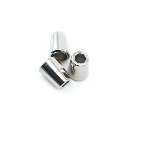 Metal kordon ucu çap 5 mm boy 11 mm E 103 Metal kordon ucu çap 5 mm boy 11 mm E 103 Kapaklı