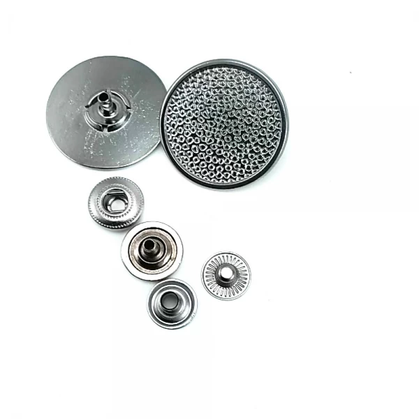 27 mm 43 boy Dış Giyim Çıtçıtı Desenli Çıtçıt B 29 27 mm 43 boy Dış Giyim Çıtçıtı Desenli Çıtçıt B 29