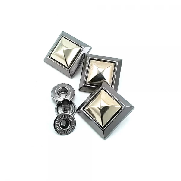 20 x 20 mm Kare Şekil Çift Renk Mont Çıtçıtı B 67