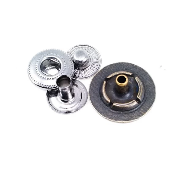 17 mm 28 boy Çıt çıt Düğme Petek Desenli E 769