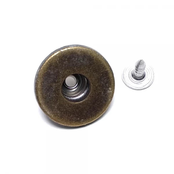 19 mm 30 Boy Ortası Delik Kot Düğmesi E 1375 19 mm 30 Boy Ortası Delik Kot Düğmesi E 1375