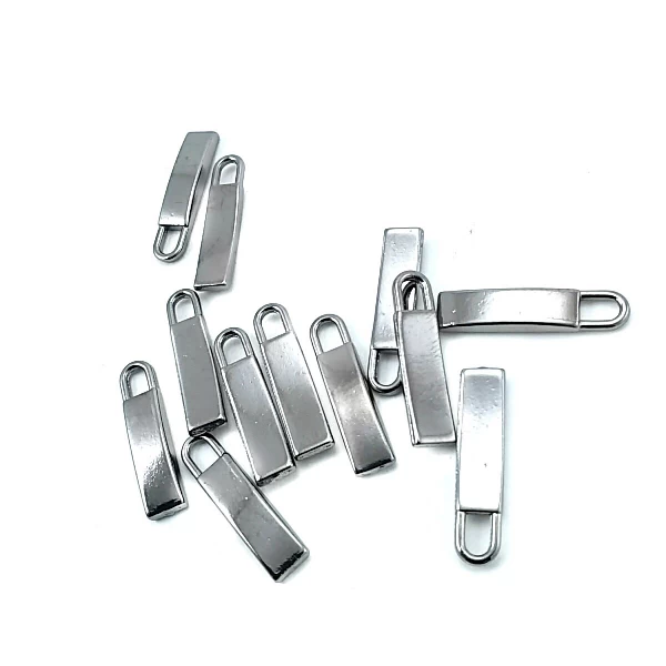 25 mm x 6 mm Klasik Fermuar Elciği E 226 25 mm x 6 mm Klasik Fermuar Elciği E 226