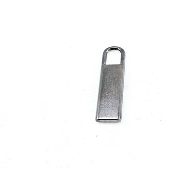 28 mm x 7 mm Simple Zipper Puller E 619
