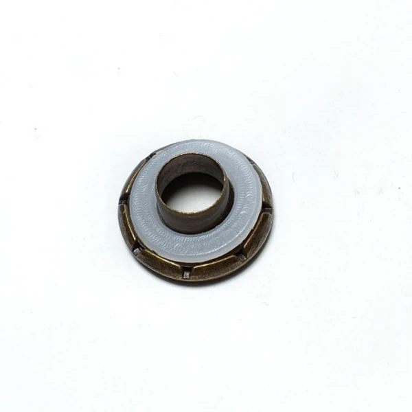 Zamak kuşgözü kaban ve mont bağcık deliği çap 17 mm E 154 Zamak kuşgözü kaban ve mont bağcık deliği çap 17 mm E 154