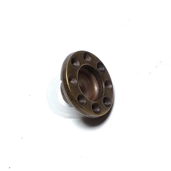Zamak kuşgözü kaban ve mont bağcık deliği çap 17 mm E 154 Zamak kuşgözü kaban ve mont bağcık deliği çap 17 mm E 154