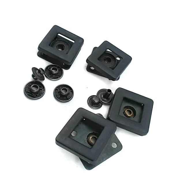 25 x 25 mm Estetik Kare Mont ve Kaban Çıtçıt Düğme E 1282 25 x 25 mm Estetik Kare Mont ve Kaban Çıtçıt Düğme E 1282