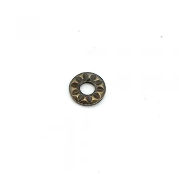 7 mm Ring Shaped Pyramid Metal Frame Buckle E 34