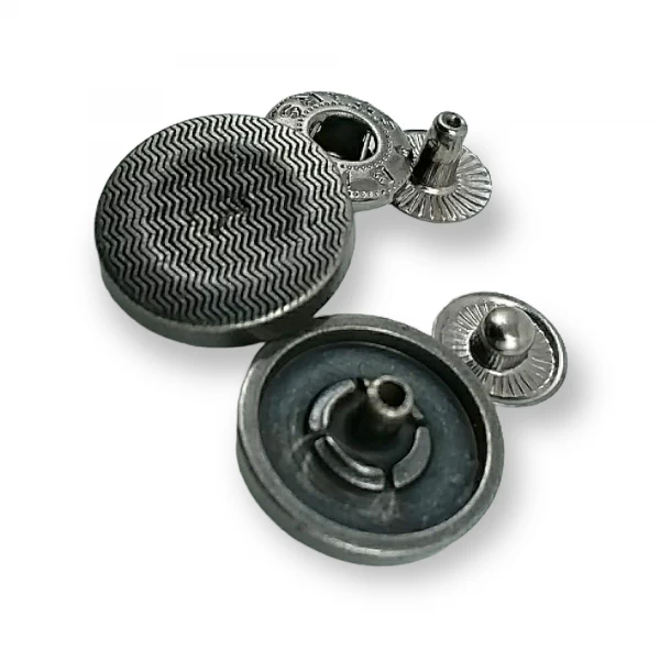 17 mm - 28 boy Dalga Motifli Çıtçıt Düğme E 1142 17 mm - 28 boy Dalga Motifli Çıtçıt Düğme E 1142