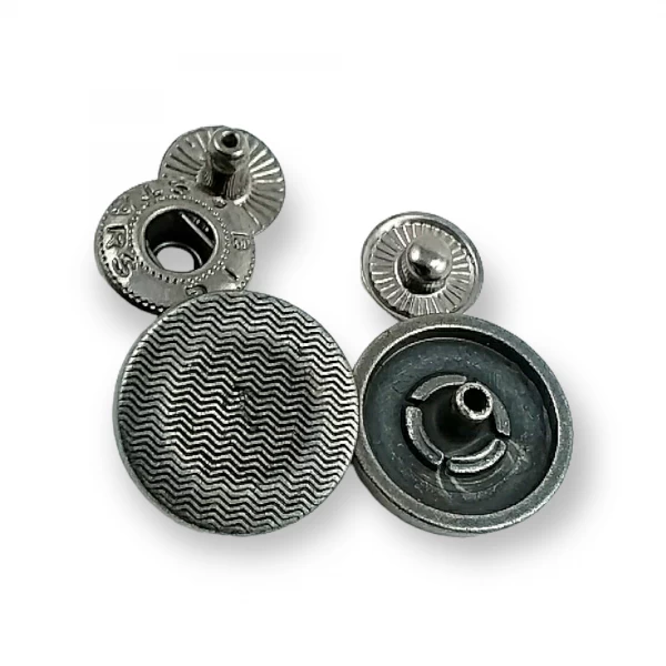 17 mm - 28 boy Dalga Motifli Çıtçıt Düğme E 1142 17 mm - 28 boy Dalga Motifli Çıtçıt Düğme E 1142