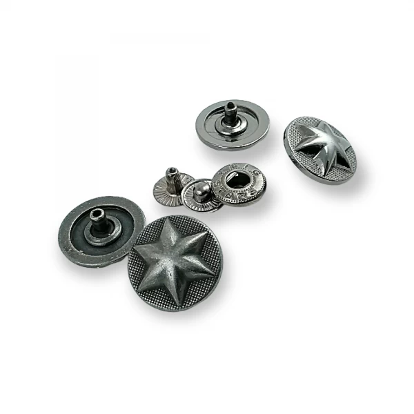 17 mm - 27 boy Metal Yıldız Tasarımlı Çıt çıt Düğme E 1482 17 mm - 27 boy Metal Yıldız Tasarımlı Çıt çıt Düğme E 1482
