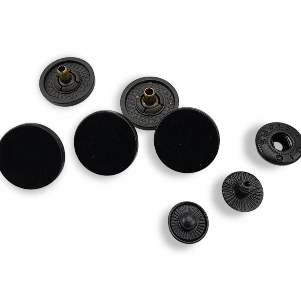 17 mm - 28 boy Düz Para Tipi Çıtçıt Düğme E 1717 17 mm - 28 boy Düz Para Tipi Çıtçıt Düğme E 1717