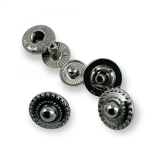 12 mm - 18 boy Desenli Zamak Çıtçıt Düğme E 768 12 mm - 18 boy Desenli Zamak Çıtçıt Düğme E 768