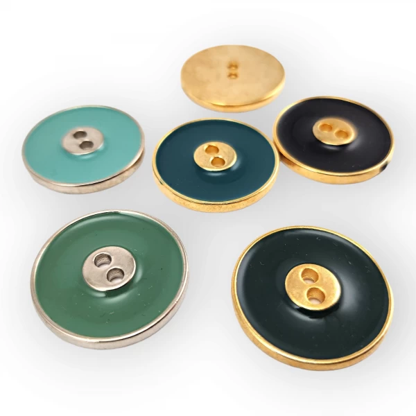 27,6 mm 44 boy İki Delikli Mineli Metal Düğme Mont ve Trençkot Düğmesi E 887 27,6 mm 44 boy İki Delikli Mineli Metal Düğme Mont ve Trençkot Düğmesi E 887