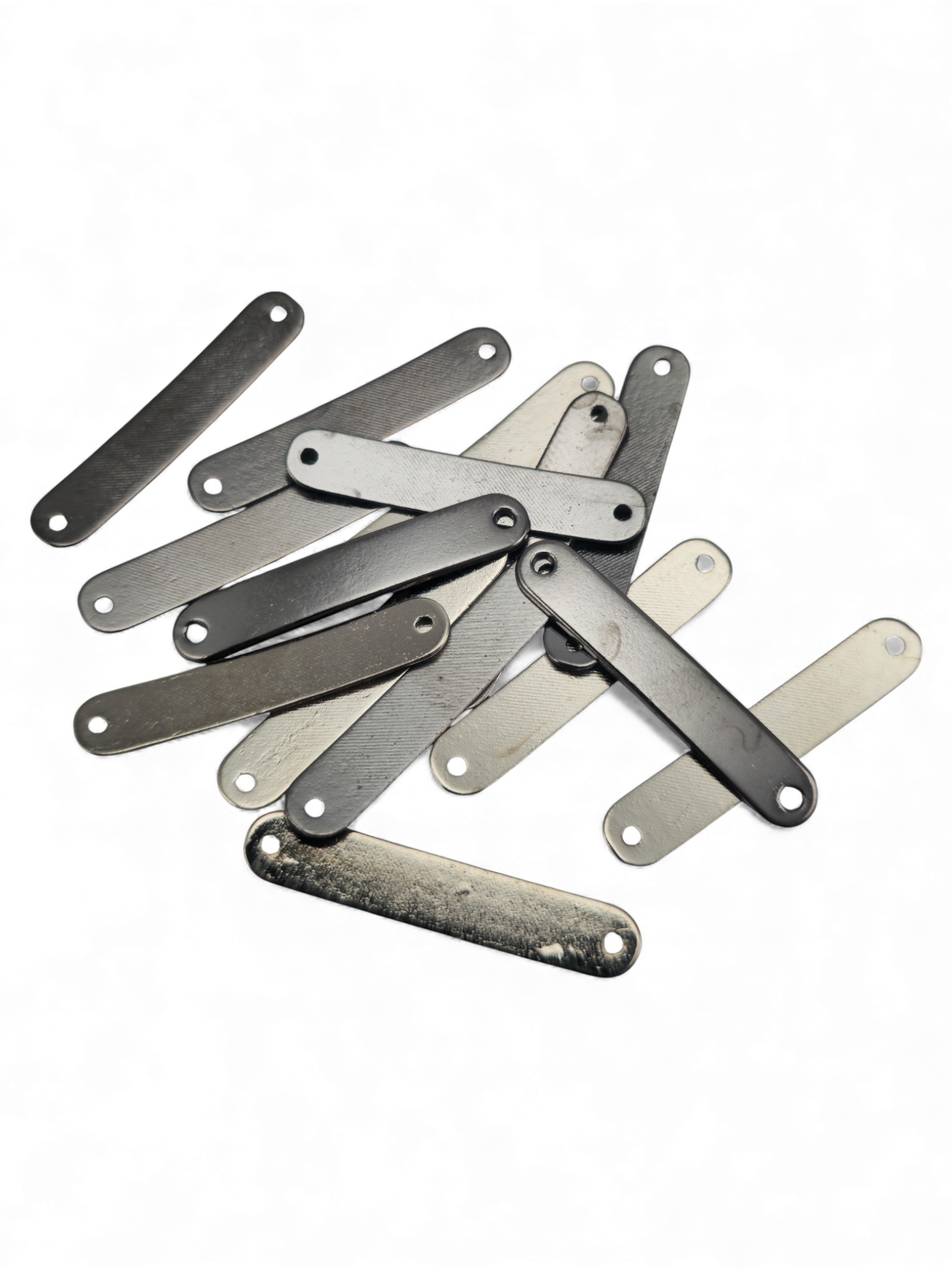 oval köşeli ortadan eğimli Metal Plaka 29.2 mm x  5.3 mm E 2222